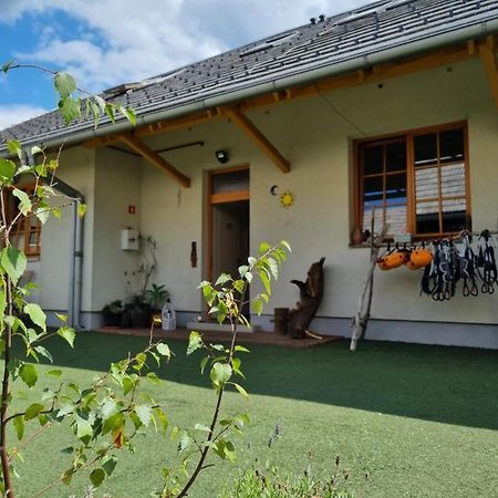 Bikeski Family Hotel, B&B, Apartaments, Rooms Mezica Экстерьер фото