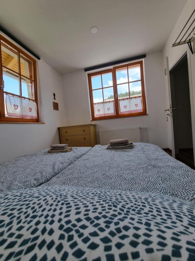 Bikeski Family Hotel, B&B, Apartaments, Rooms Mezica Экстерьер фото