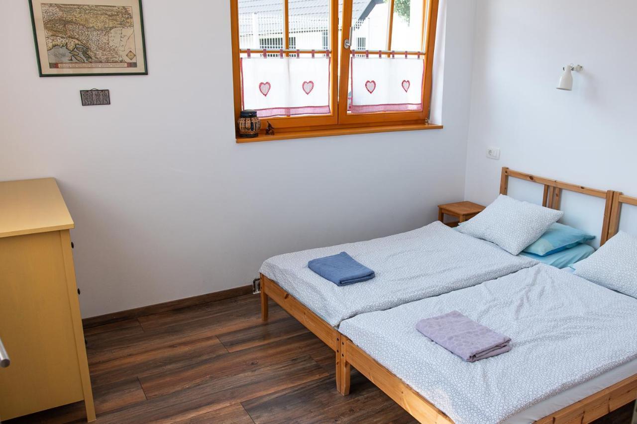 Bikeski Family Hotel, B&B, Apartaments, Rooms Mezica Экстерьер фото
