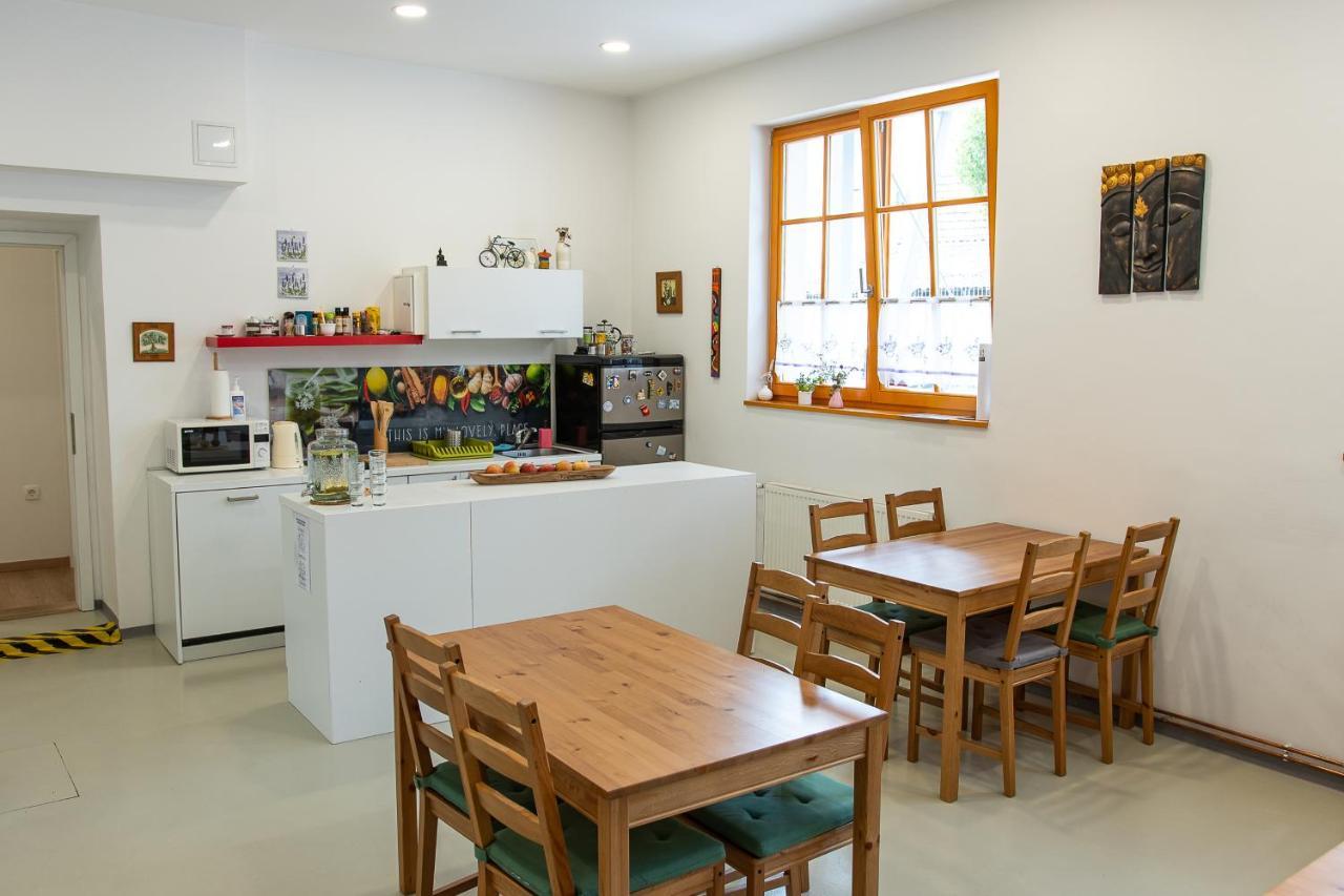 Bikeski Family Hotel, B&B, Apartaments, Rooms Mezica Экстерьер фото